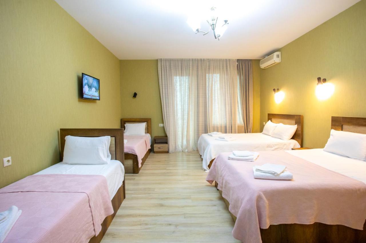 Panorama Kutaisi Hotel Exterior photo