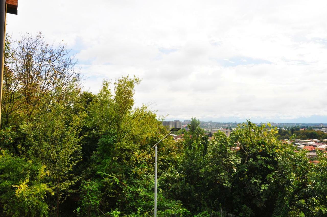 Panorama Kutaisi Hotel Exterior photo
